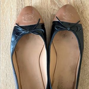 Gorgeous Chanel flats size 41